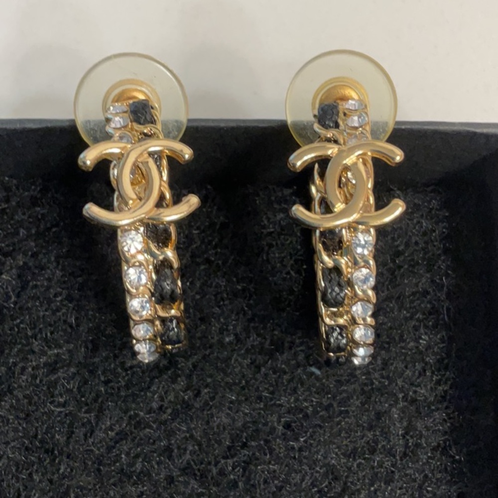 Gold and Black Twisted Hoop Earrings